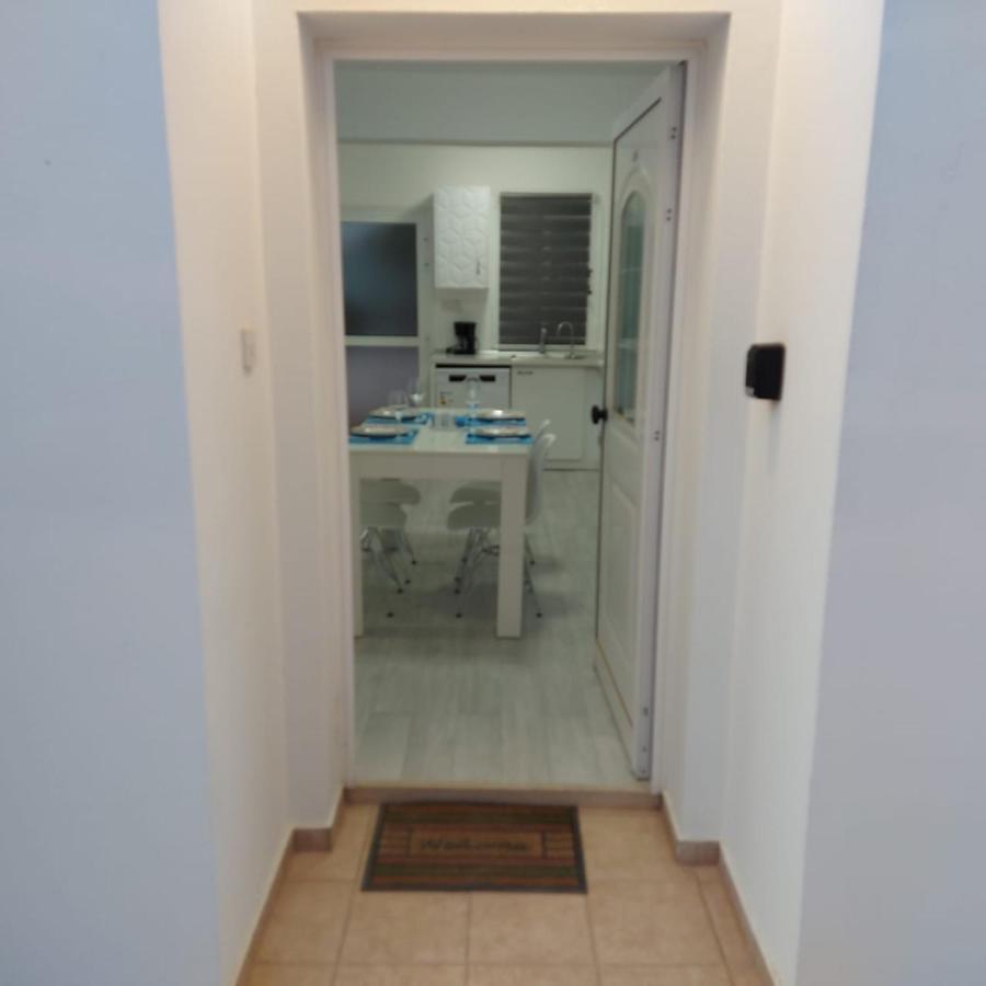 Stylish Villa Paralimni Bagian luar foto